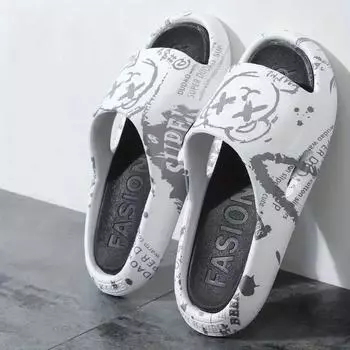 Мужские домашние тапочки с рисунком медведя из мультфильма, мягкая подошва, нескользящие, быстросохнущие, с открытым носком, для ходьбы в помещении и принятия душа в ванной 36-37 чёрный