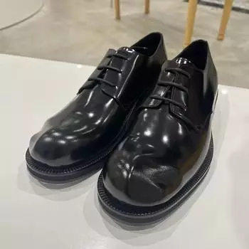 Мужские и женские винтажные повседневные туфли на толстой подошве для пар 2024 года, новые кожаные ботинки в стиле ретро, повседневные туфли унисекс на одной платформе 35 чёрный