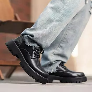 Мужские кожаные туфли на толстой подошве. Модный минималистичный дизайн. Для отдыха на природе. Модные вечерние деловые походные туфли. Черные мужские молодежные туфли. 38 чёрный