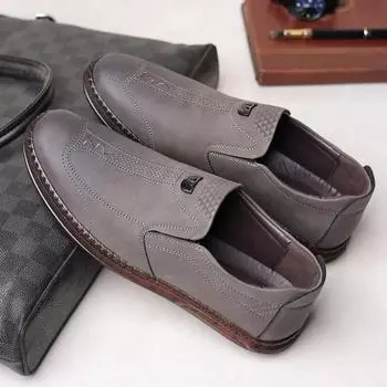 Мужские кожаные туфли, новые, нескользящие, с мягкой подошвой, мужские повседневные туфли, модные, удобные, качественные, повседневные мужские кожаные туфли 38 коричневый