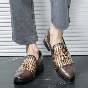 Мужские кожаные туфли с острым носком Модный дизайн с кисточками Модные вечеринки Ночные клубы На открытом воздухе Прогулки Модные мужские туфли без застежек 38 коричневый