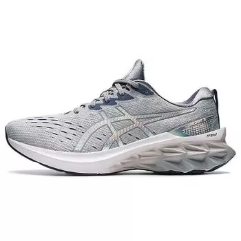 Мужские кроссовки ASICS Novablast 2 Platinum Серый Пьемонт-Серый Белый 1011B289-020 46