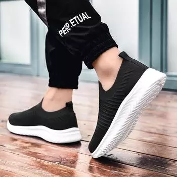 Мужские кроссовки для ходьбы без застежек, легкие дышащие нескользящие кроссовки, удобные модные кроссовки для мужчин EU:35 чёрный