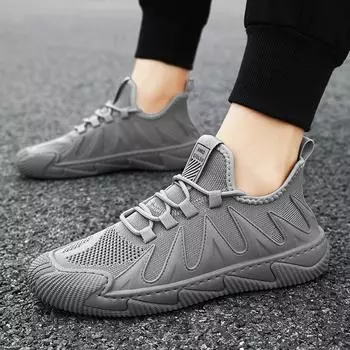 Мужские кроссовки повседневные легкие сетчатые спортивные туфли летние новые мужские уличные кроссовки с мягкой подошвой противоскользящие дышащие удобные кроссовки 39