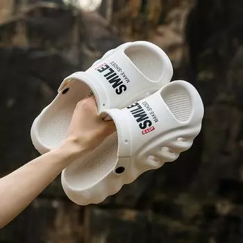 Мужские летние тапочки, нескользящие сандалии, толстая подошва, повседневные пляжные сандалии, сандалии двойного назначения для вождения 40/41 чёрный