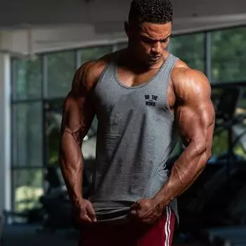 Мужские летние тренировочные футболки без рукавов для фитнеса, дышащие и удобные хлопковые майки с изогнутым краем M чёрный