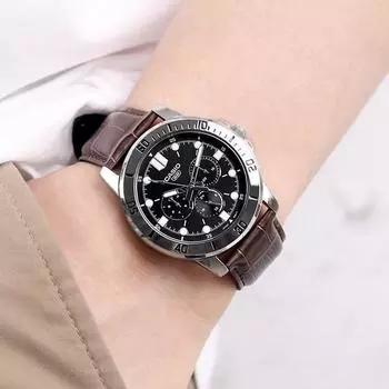 Мужские наручные часы Casio Fashion из кожи черного цвета