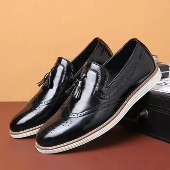 Мужские повседневные деловые кожаные туфли, мужские модные мокасины с кисточками, мужские туфли-броги в британском стиле, легкие туфли на плоской подошве для вождения на открытом воздухе 39 (US 6.5) чёрный