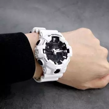 Мужские повседневные спортивные часы Casio G-Shock GA-700-7A