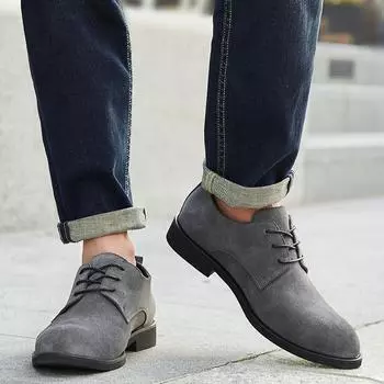 Мужские повседневные туфли из кожи с острым носком Молодежные туфли из кожи для активного отдыха Модные туфли из полированной матовой кожи Большие размеры 38