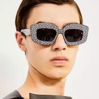 Мужские солнцезащитные очки Защита от солнца Защита от ультрафиолета Женская мода Личность Искусственный драгоценный камень Хип-хоп Street Snap Солнцезащитные очки вогнутой формы
