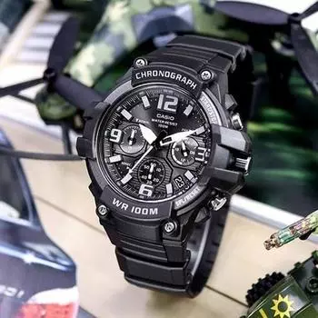 Мужские спортивные часы Casio Sporty Design с водонепроницаемостью 100 метров и хронографией 100 All Black