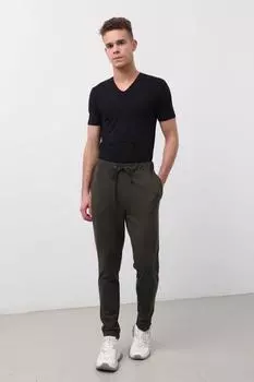 Мужские спортивные штаны стандартного кроя цвета хаки