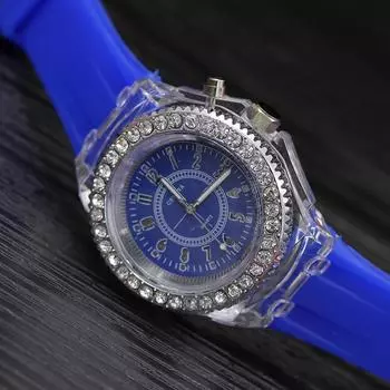 Мужские светящиеся часы Geneva с бриллиантами синий