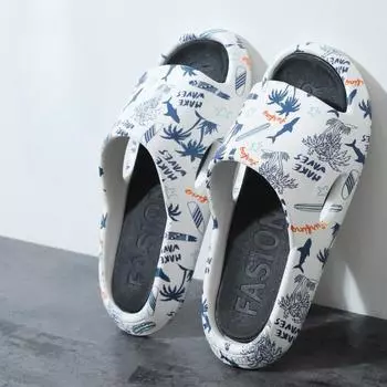 Мужские тапочки Летние виды спорта на открытом воздухе Ванная комната На открытом воздухе Домашняя пара Модные сандалии 36-37