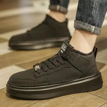 Мужские туфли с высоким берцем 2024 года, зимние новые маленькие белые туфли, мужская корейская версия, трендовые бархатные модные туфли на платформе высокого класса 39