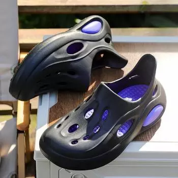 Мужские уличные тапочки — легкая и прочная пляжная обувь для пар. Мужские сандалии подходят для ношения уличных тапочек 40-41 чёрный