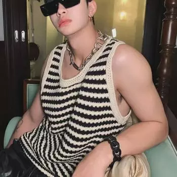 Мужской летний полосатый жилет в стиле ретро — свободный, повседневный и без рукавов, нишевый дизайн S чёрный