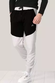 Мужской спортивный костюм с манжетами