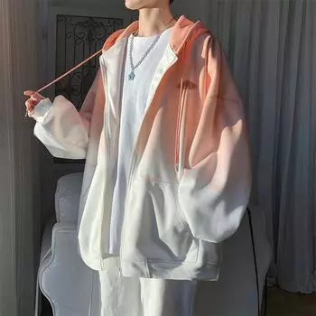 Мужской свитер-кардиган с капюшоном и градиентом — тренд осени 2021 года