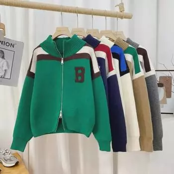 «Мужской вязаный кардиган с полуворотом на осень 2024 года — модный, универсальный и стильный» M зелёный