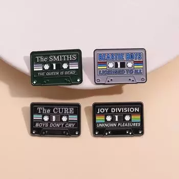 Музыкальная лента Карточки Эмалевые значки Пользовательские ретро-кассеты CD Значки Броши Удовольствия Панк Ювелирные изделия Металлические подарки для студентов-музыкантов