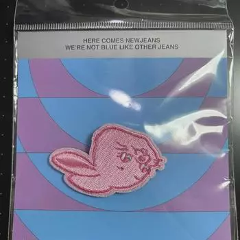 Мы продаем наклейки Newjeans Waffen!