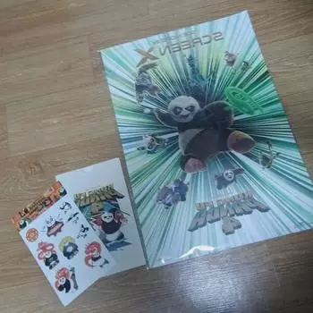 Мы продаем постеры и наклейки «Кунг-фу Панда 4».