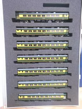 N gauge vehicle 14 700 series salon car Naniwa 92716