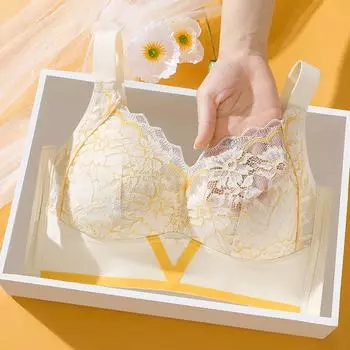 На большой груди изображен маленький бюстгальтер, тонкая полная чашка, без стального кольца, двойная грудь, бюстгальтер большого размера, уменьшение груди. 34/75B чёрный