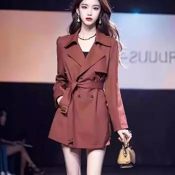 На ощупь очень красивое корейское пальто Xiaoxiangfeng красновато-коричневого цвета, ранняя осень S