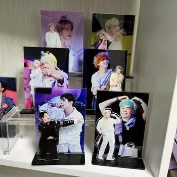 Набор акриловых подставок Bts