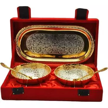 Набор чаш из немецкого серебра с капсулой в королевской бархатной коробке