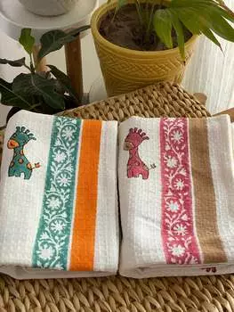 Набор из 2 детских банных полотенец