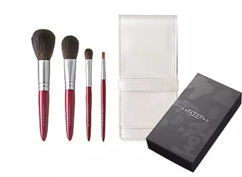 Набор из 4 предметов с красным стержнем Kumano Brush Chikuhodo Genuine Regular Series, в комплект входит специальный футляр для кистей (RR-P3, C4, S2, L1) С-РР-1 (С-18)