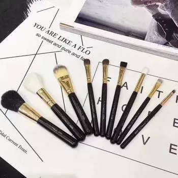 Набор кистей MAC из 9 предметов Кисти для макияжа MAC, 1 шт.