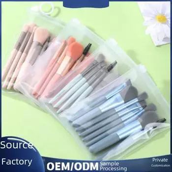 «Набор мини-кистей для макияжа Yumoyuan из 8 предметов»: Портативные, мягкие кисти для нанесения тональной основы и теней для век