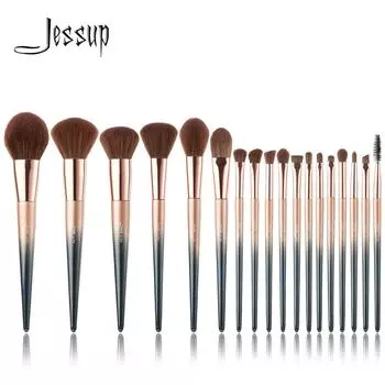 Набор профессиональных кистей для макияжа, 18 шт (Starry Black) чёрный/золотой