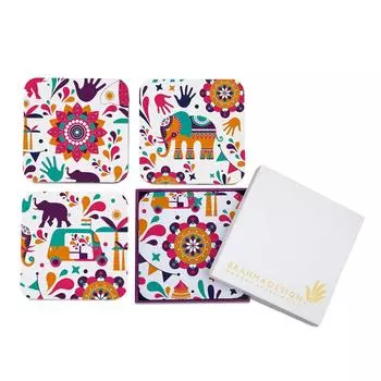 Набор с подарочной коробкой. Набор индийского дизайна из 4 настольных квадратных подставок размером 3,75 x 3,75 дюйма. Деревянные декоративные элементы для кухонного стола для чашек, кружек, банок, стаканов.