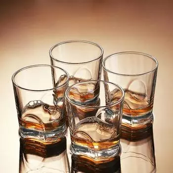Наборы из 4 предметов Стеклянная чашка для напитков Кофейные чашки Элегантное стекло Кухня Домашние аксессуары Кемпинг Напитки Диспенсер для воды Набор бокалов для вина