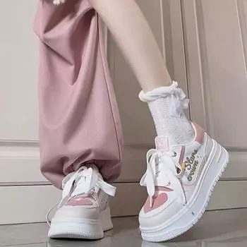 Национальная мода Белые туфли для женщин Весна и осень Новый корейский стиль Модная платформа в консервативном стиле Модные туфли для спорта и отдыха 35