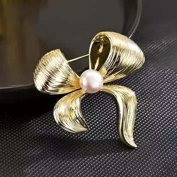 Национальная немая золотая брошь-бант женственный жемчужный корсаж легкий роскошный дизайн чувственный булавочный костюм простые аксессуары