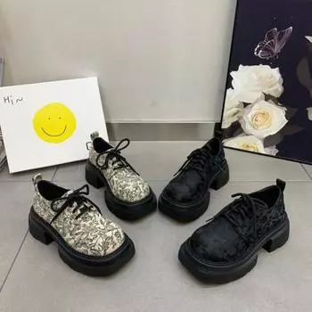 Национальный модный стиль новые китайские мокасины женские весенние новые модные туфли на платформе с принтом увеличивающие рост 35 чёрный