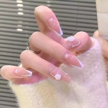 Накладные ногти с жемчужным ожерельем «Камелия» — полуручная работа, отбеливающий пластырь для ногтей.