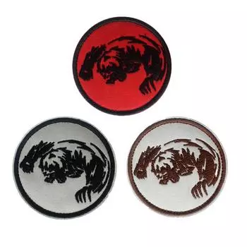 Наклейка, вышитая нашивка, застежка-липучка «Медвежий треугольник» (красный) 8x8cm