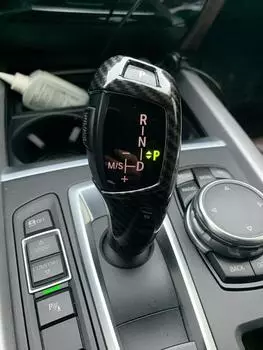 Наклейки на ручку переключения передач в стиле углеродного волокна для BMW 1 2 3 5 серии X3 X4 X5 X6 F30 f10 f32 F25 F15 F16