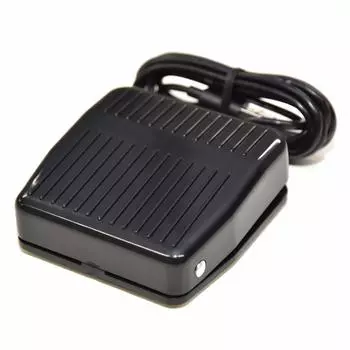 Nalcomb USB-подключение Педальный переключатель Сделано в Японии USB-переключатель Педальный USB-переключатель Выход для клавиатуры Распространение компьютерных игр Видеомонтаж NFS-01 чёрный