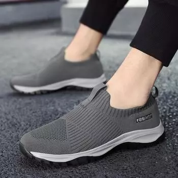 Напрямую от производителя Летняя летающая тканая прогулочная повседневная спортивная обувь для пар Дышащая обувь для людей среднего и пожилого возраста 35 темно-серого