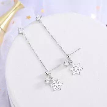 Наше очарование: Серьги-снежинки из серебра 925 пробы с бриллиантами, дизайн с двумя отверстиями для ушей, защита от потери, цельная деталь single; 925 Silver платиновый