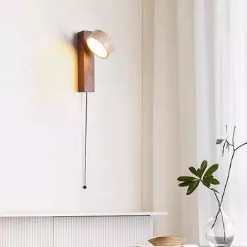 Настенный светильник в изголовье кровати в спальне с выключателем на шнуре, который может вращаться, французское средневековое освещение в стиле ваби-саби из цельного дерева в стиле ретро, кремовый ветер